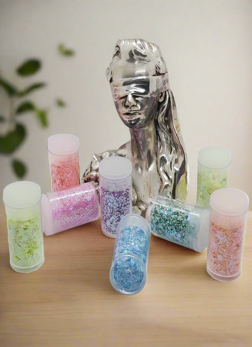 Set 8 pezzi di scaglie e polveri Il mondo di Antofashionails