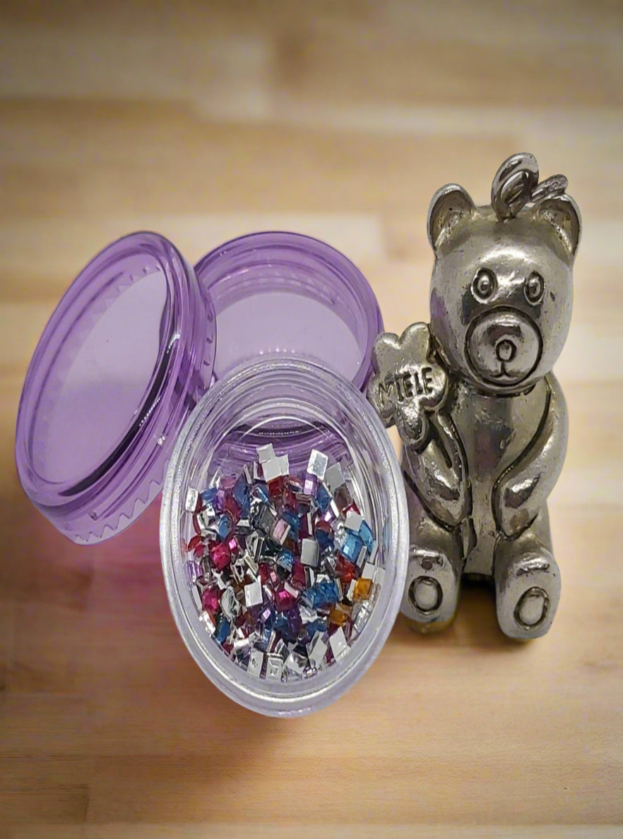 Strass a forma quadrata Il mondo di Antofashionails