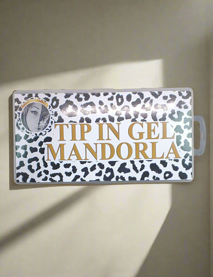 Tip in Gel forma Mandorla Opacizzate