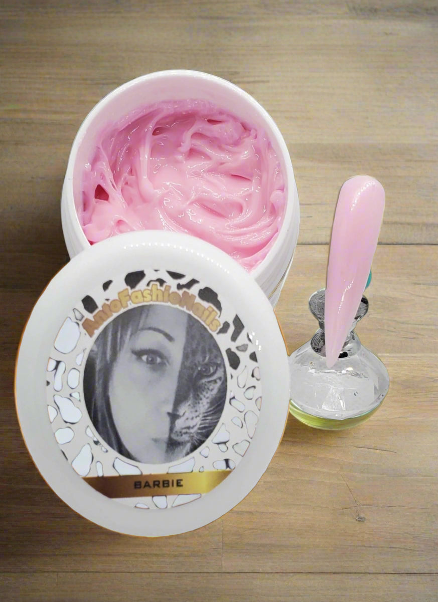 Gel Barbie Il mondo di Antofashionails
